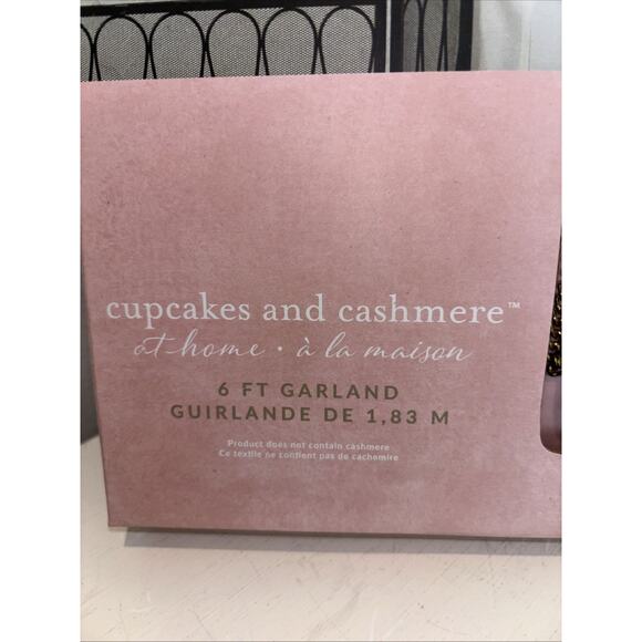 Cupcakes & Cashmere Metal Snowflakes Stars Garland Gold Christmas Holiday 6ft - Picture 3 of 4